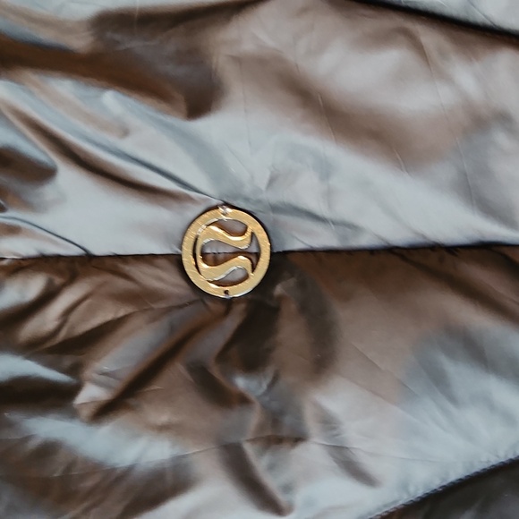 Lululemon | Rare Reversible Quilted Puffer Vest - Picture 8 of 17